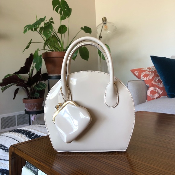 Liz Claiborne Handbags - RARE vintage liz claiborne purse